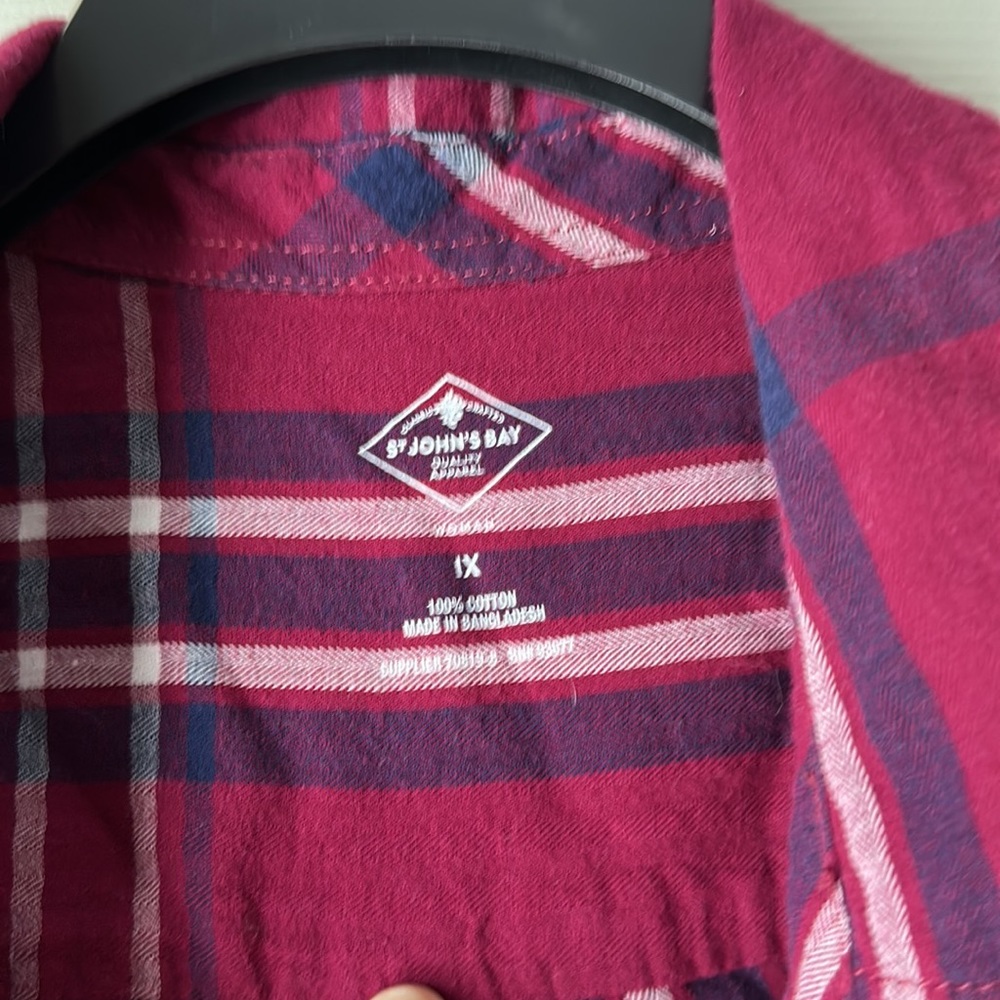 Shirt - Picture 2 of 6